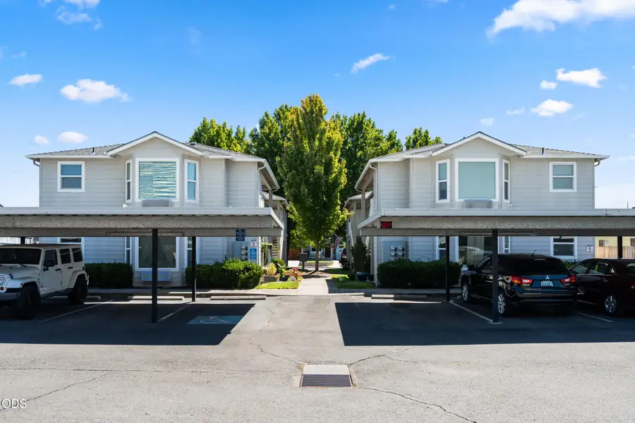 123 Maple Street, Central Point, OR 97502 - #3