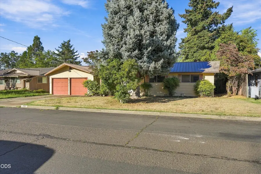 133 S Church Street, Phoenix, OR 97535 - #3