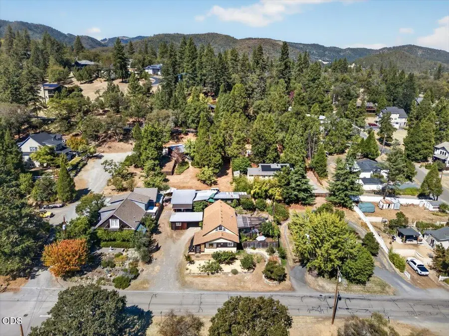 560 S Oregon Street, Jacksonville, OR 97530 - #2