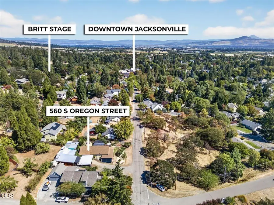 560 S Oregon Street, Jacksonville, OR 97530 - #3