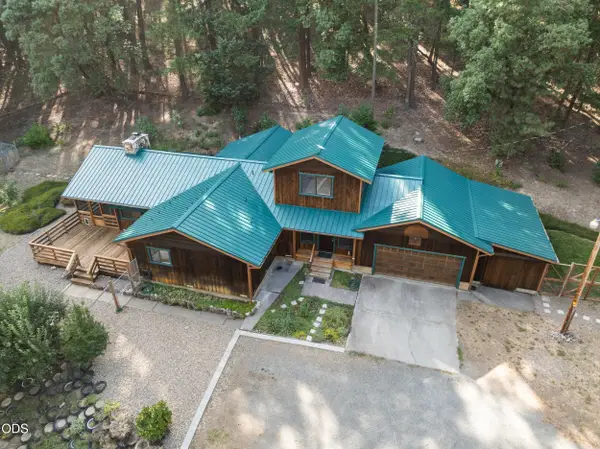 5262 Sterling Creek Road, Jacksonville, OR 97530