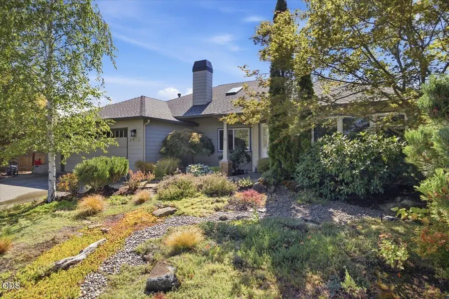 3472 Blue Blossom Drive, Medford, OR 97504 - #3