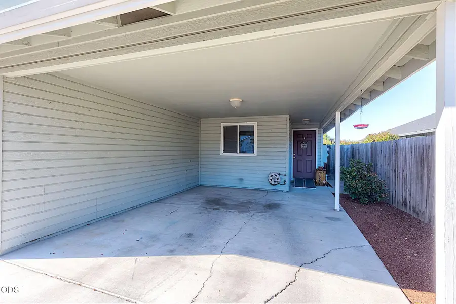 763 Columbine Way, Central Point, OR 97502 - #3