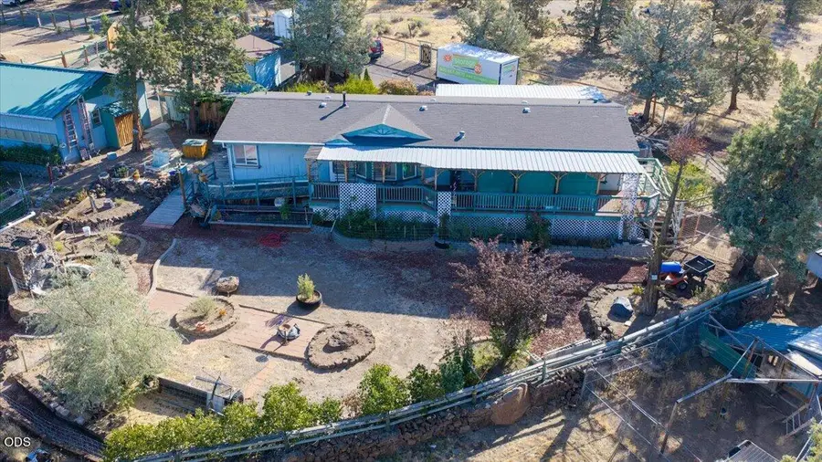 8659 SW Shad Road, Terrebonne, OR 97760 - #2