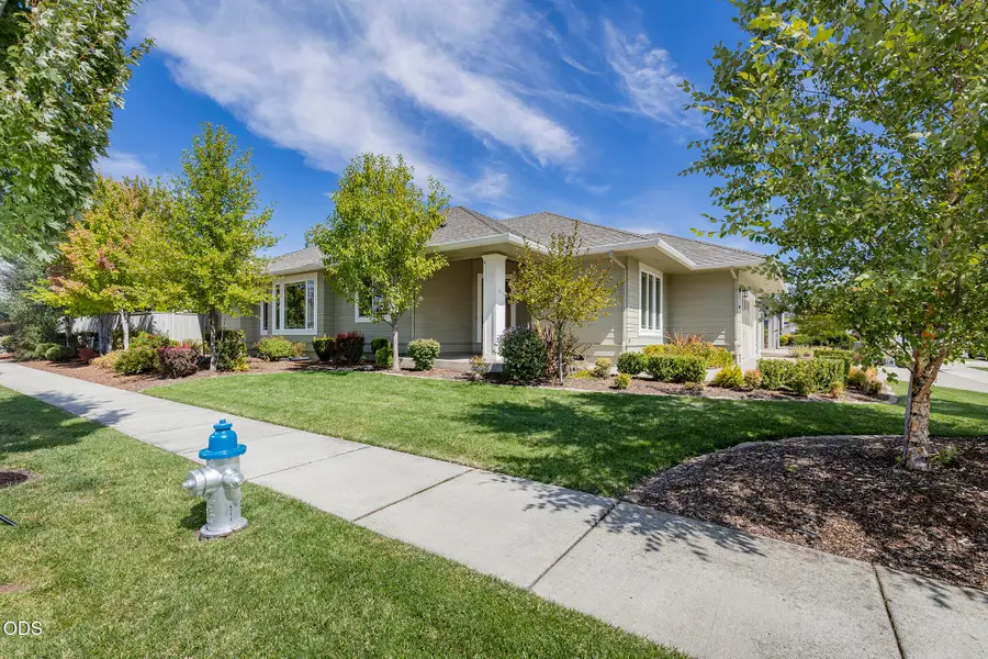 4007 Shamrock Drive, Medford, OR 97504 - #3