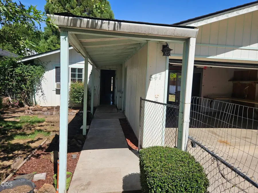 547 Van Wey Circle, Eagle Point, OR 97524 - #3
