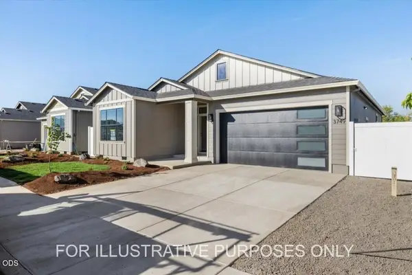 7900 Marcelle Lane, White City, OR 97503