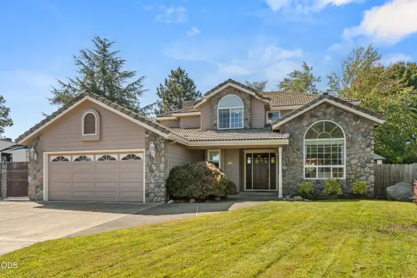 105 Amanda Court, Central Point, OR 97502