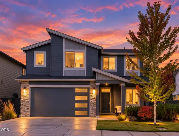 20991 NE Legend Place, Bend, OR 97701