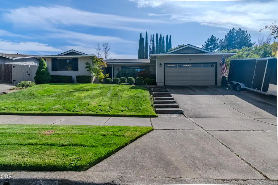 2836 Pennington Drive, Medford, OR 97504 - #2
