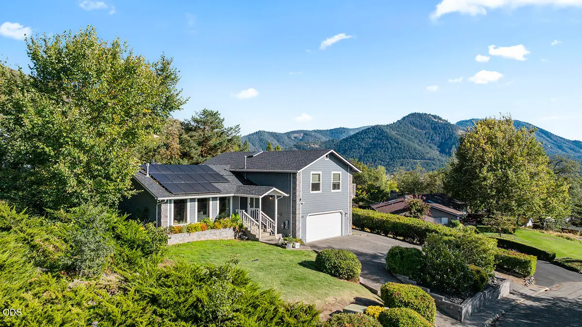 757 NE Tokay, Grants Pass, OR 97526 - #1