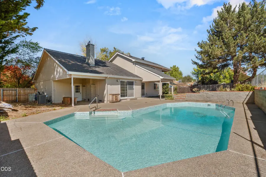 1499 La Loma Drive, Medford, OR 97504 - #3