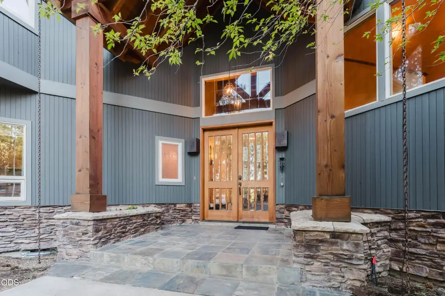 60080 River Bluff Trail, Bend, OR 97702 - #3