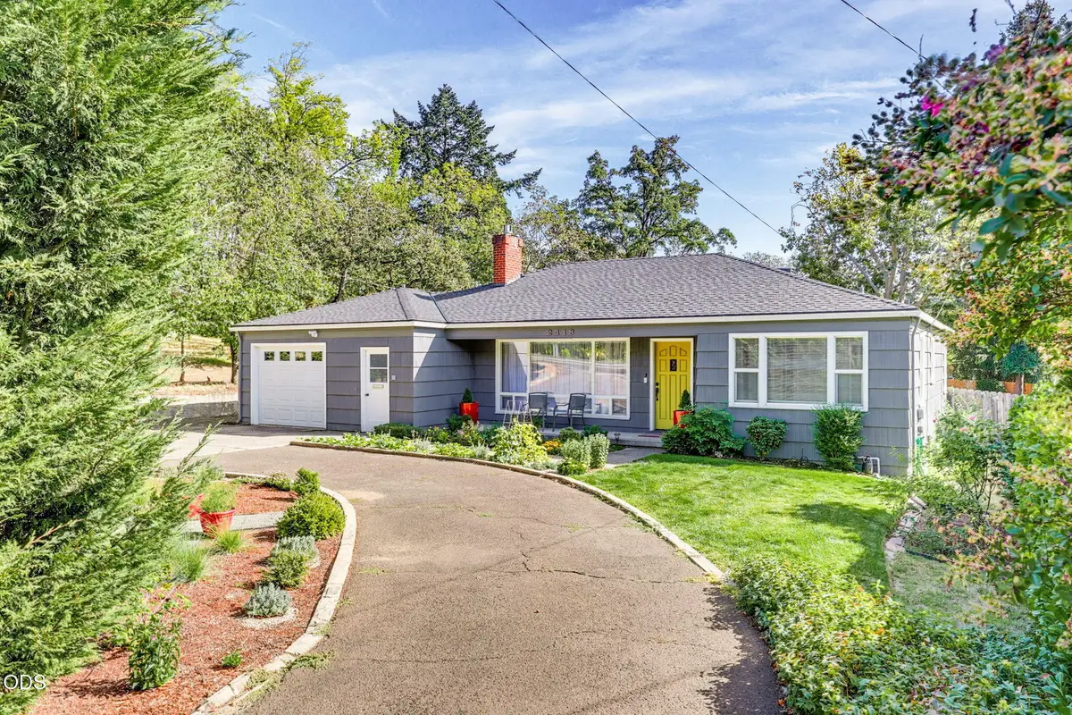 2418 Hillcrest Road, Medford, OR 97504 - #1