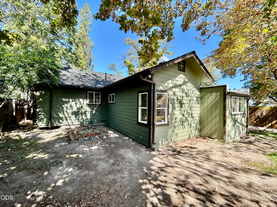 463 SW I Street, Grants Pass, OR 97526 - #3