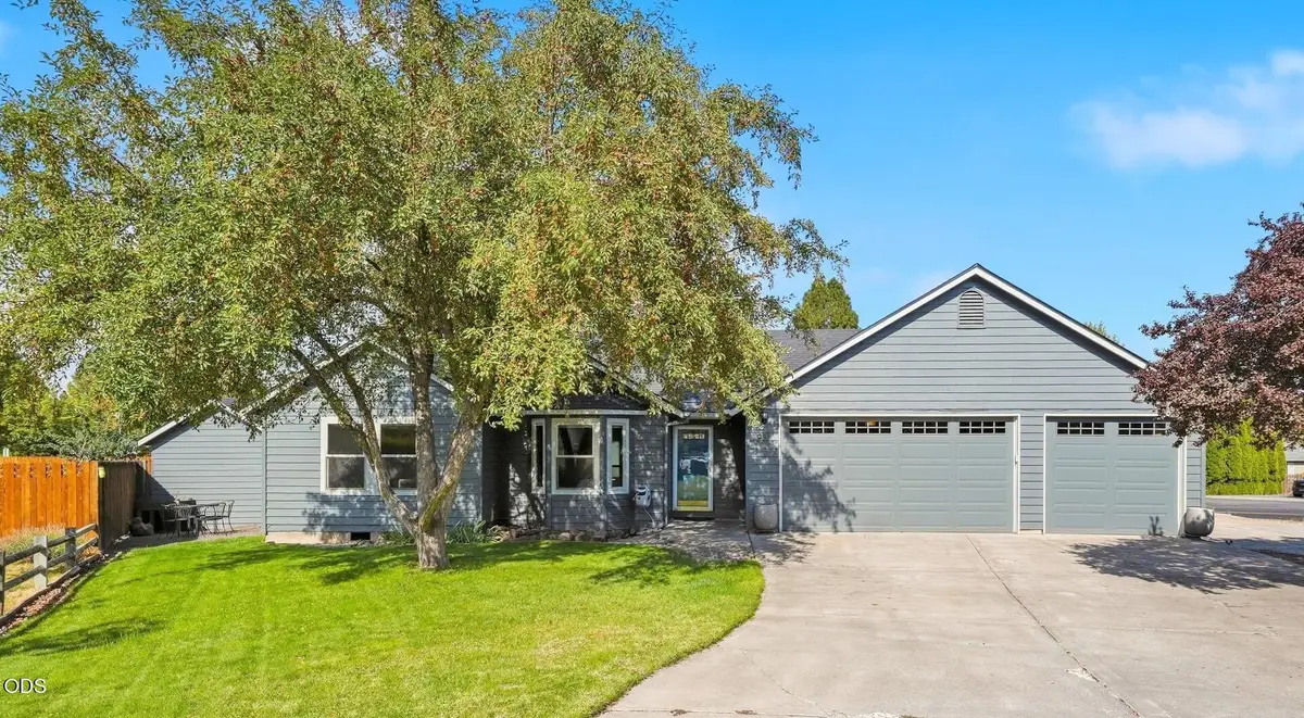 951 NE Lena Place, Bend, OR 97701 - #1