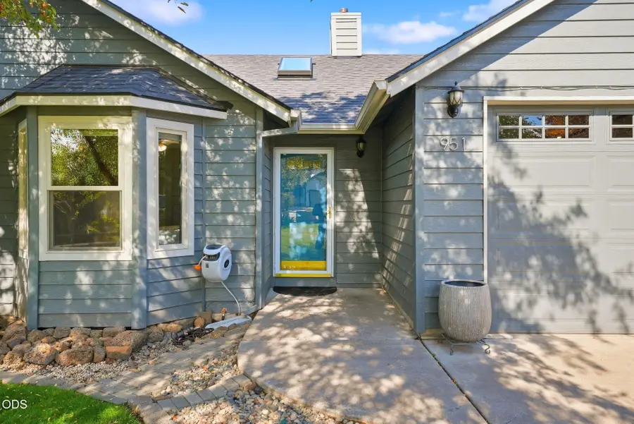 951 NE Lena Place, Bend, OR 97701 - #3
