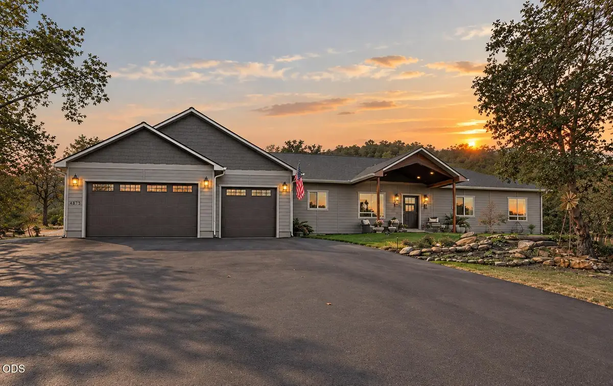 4873 Old Stage Road, Central Point, OR 97502 - #1