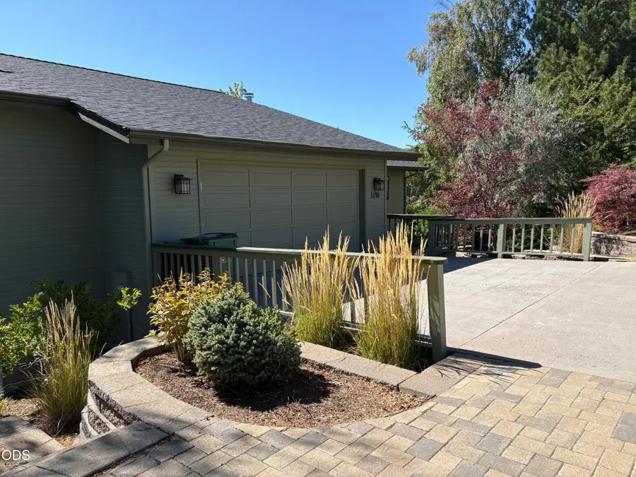 1640 Ridgecrest Drive, Klamath Falls, OR 97601 - #3