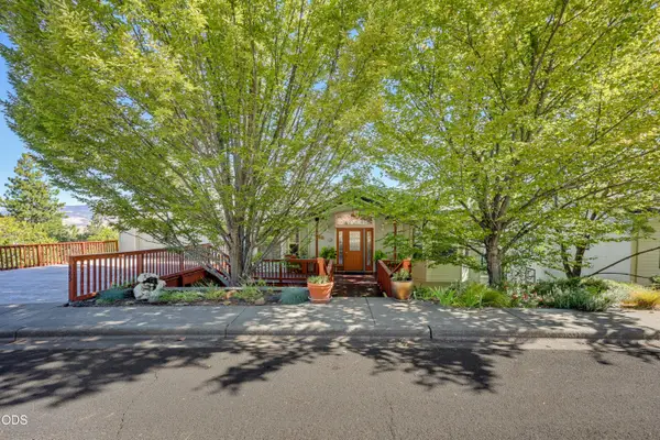 485 Waterline Road, Ashland, OR 97520