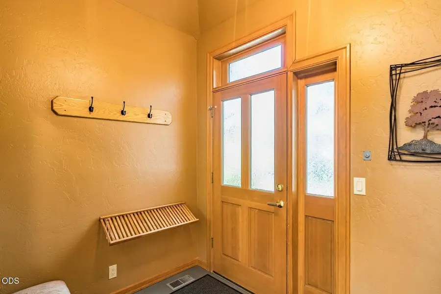 57046 Peppermill Circle #26D, Bend, OR 97707 - #3
