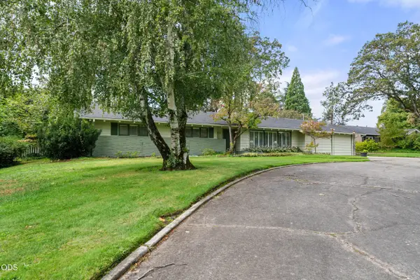 2232 Siskiyou Boulevard, Medford, OR 97504