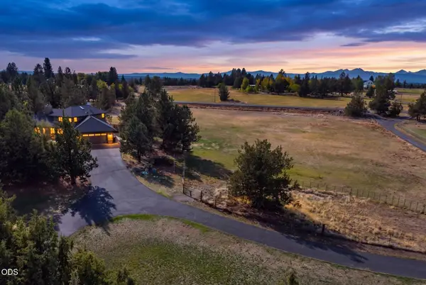 61330 Larsen Road, Bend, OR 97702