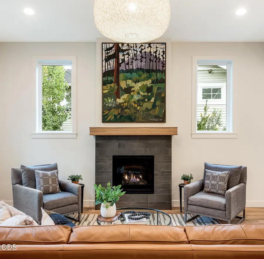 2424 NW Crossing Drive, Bend, OR 97703 - #2