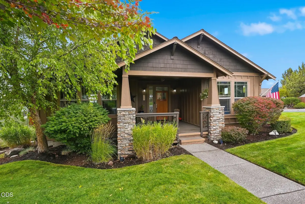 4105 SW Salmon Avenue, Redmond, OR 97756 - #1