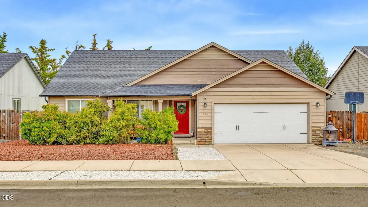 545 N Heights Drive, Eagle Point, OR 97524 - #1