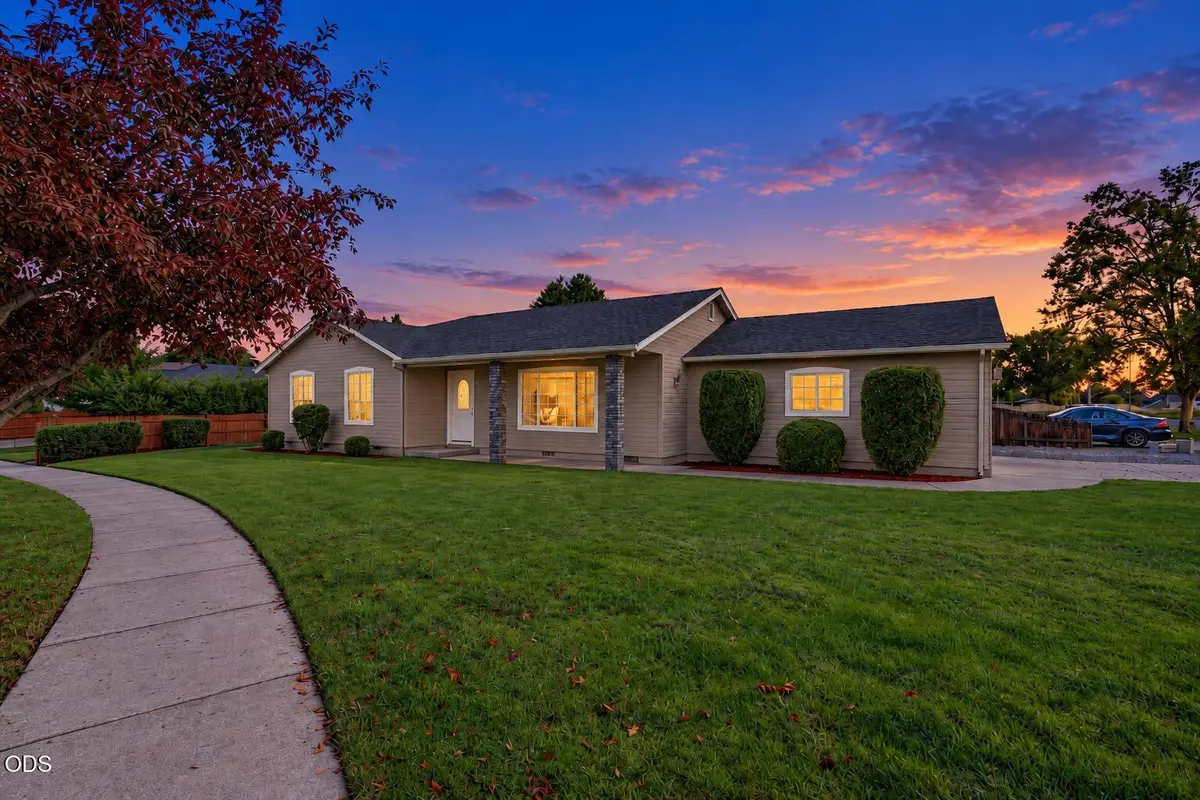 1911 Layla Drive, Medford, OR 97501 - #1