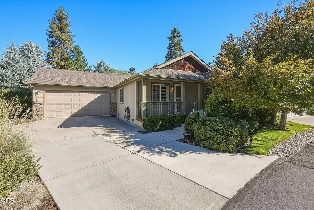 148 N Wheeler Loop, Sisters, OR 97759 - #1