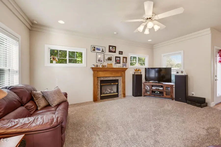 431 Silver Creek Drive, Central Point, OR 97502 - #3