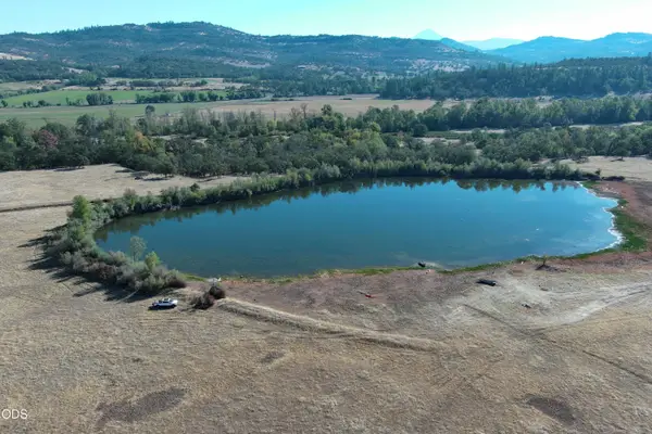 1631 E Antelope Road, Eagle Point, OR 97524