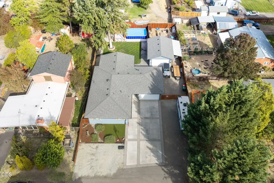 1004 Barlynn Street, Medford, OR 97501 - #3