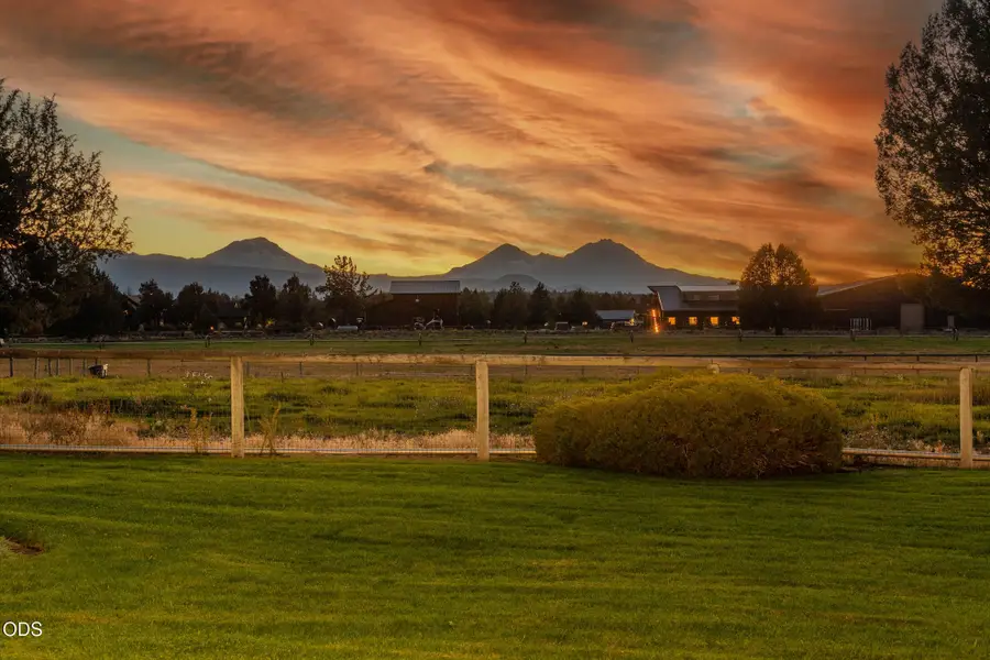 18975 Pinehurst Road, Bend, OR 97703 - #2