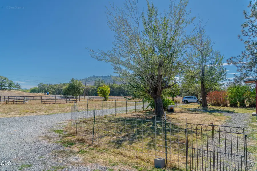 14405 Table Rock Road, Central Point, OR 97502 - #3