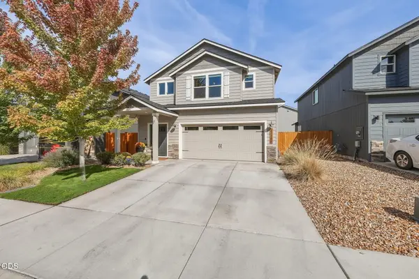 21188 SE Azalia Avenue, Bend, OR 97702