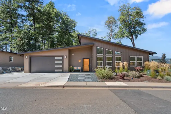 409 Selah Lane, Cave Junction, OR 97523