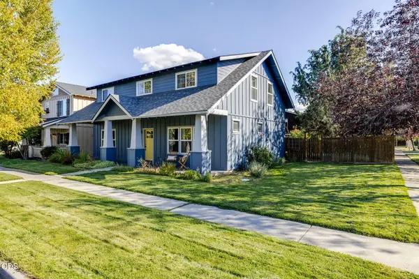 20605 Songbird Lane, Bend, OR 97702