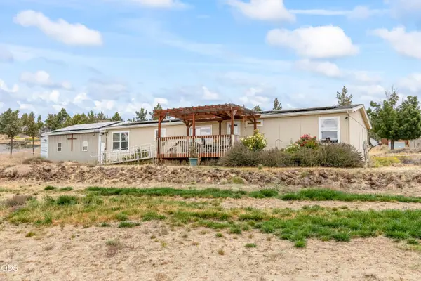 8204 SW Sand Ridge Road, Terrebonne, OR 97760