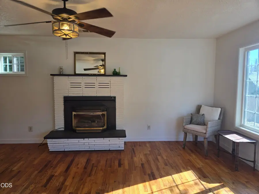 213 Corcoran Lane, Central Point, OR 97502 - #3