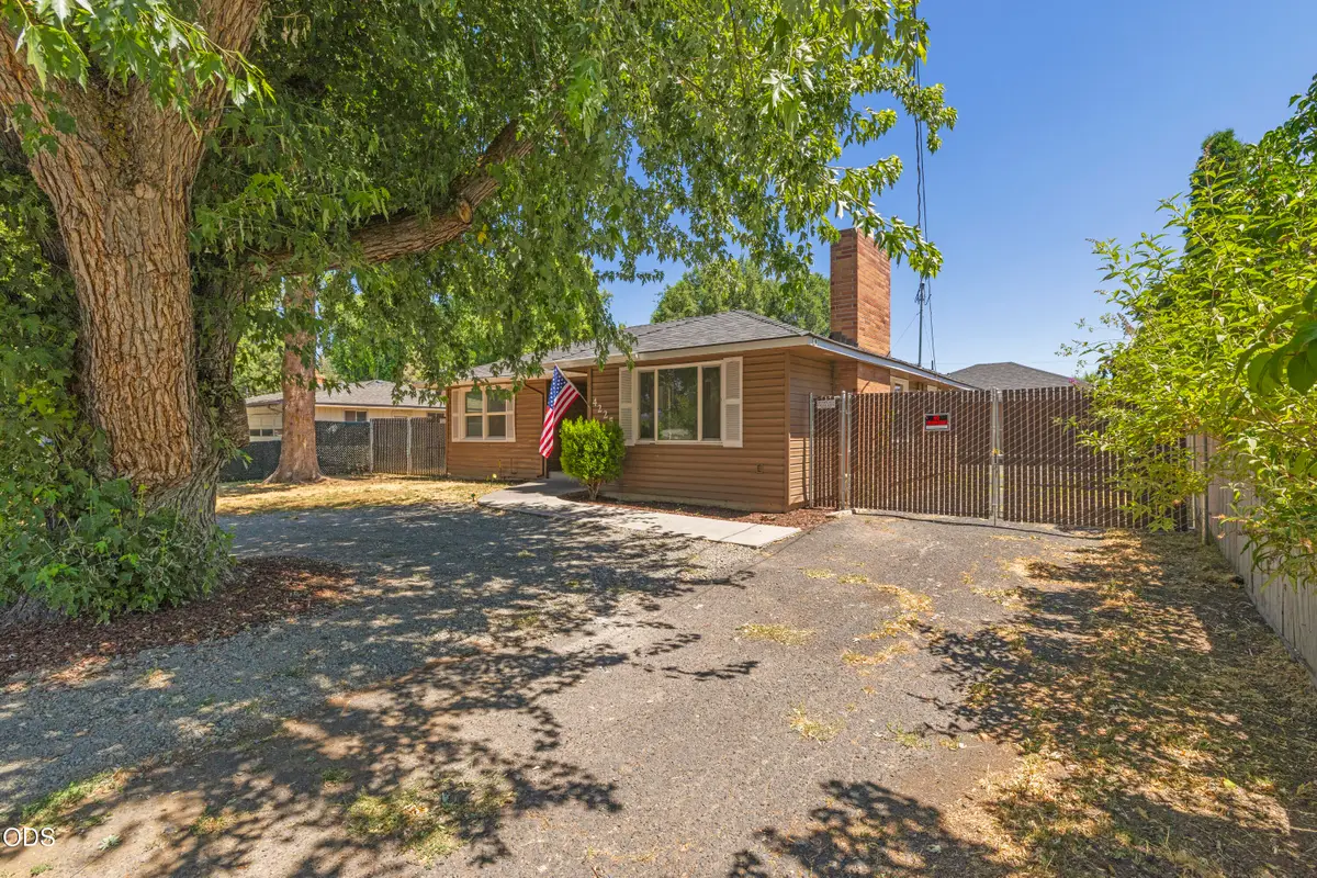 4225 Summers Lane, Klamath Falls, OR 97603 - #1