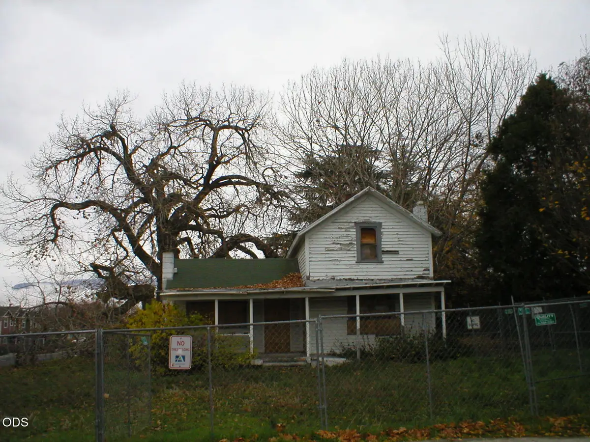 380 Clay Street, Ashland, OR 97520 - #1