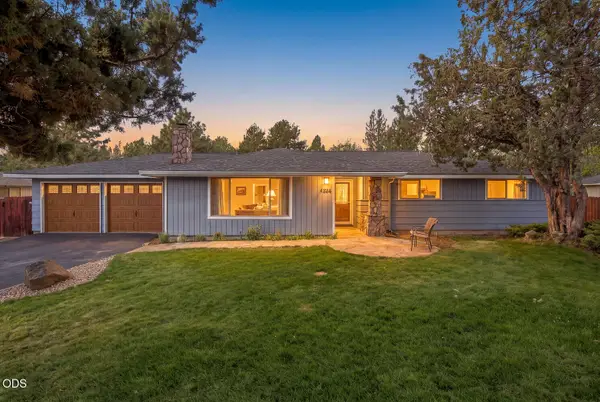 61563 Newberry Drive, Bend, OR 97702