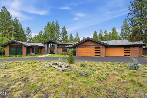 61410 Tam Mcarthur Loop, Bend, OR 97702