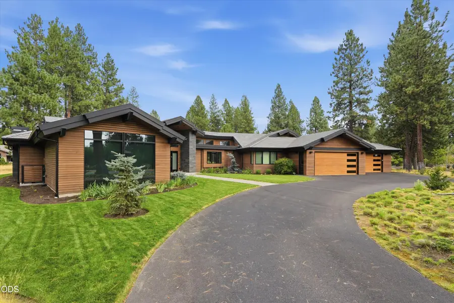 61410 Tam Mcarthur Loop, Bend, OR 97702 - #3