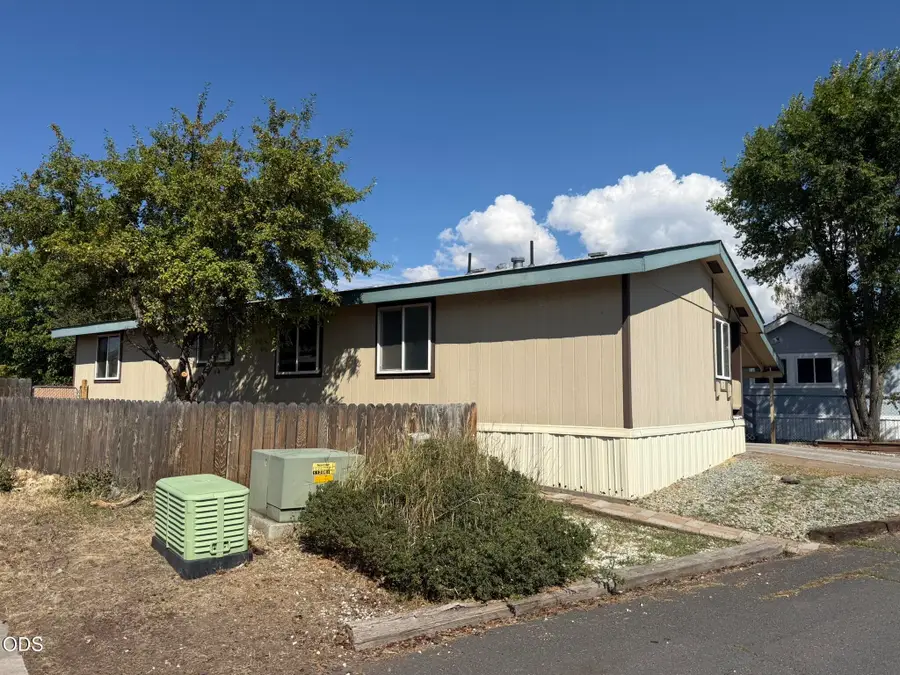 4647 Winter Avenue #SPC 43, Klamath Falls, OR 97603 - #2