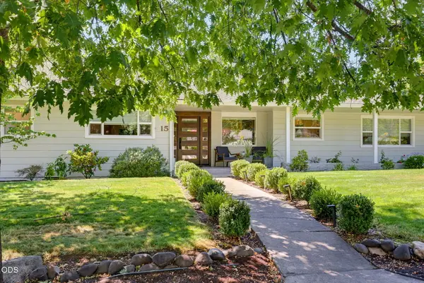 15 N Groveland Avenue, Medford, OR 97504