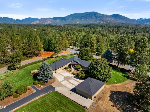 571 April Drive, Merlin, OR 97532